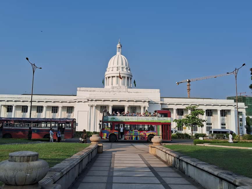 From Negombo: Colombo City Tour by Tuk Tuk with Hotel Pickup - Colombo Fort and Pettah Market