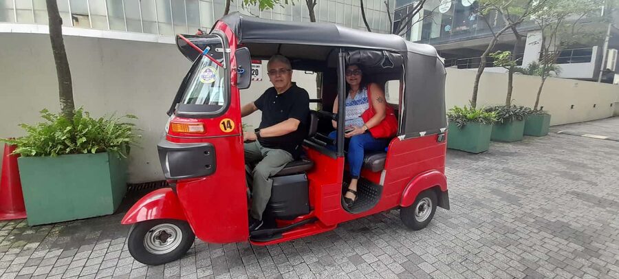 From Negombo: Colombo City Tour by Tuk Tuk with Hotel Pickup - Safety, comfort, and guide quality