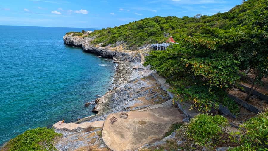 From Pattaya: Day Tour Koh Sichang Island with Tuktuk Tour - Is $149 for two people good value?