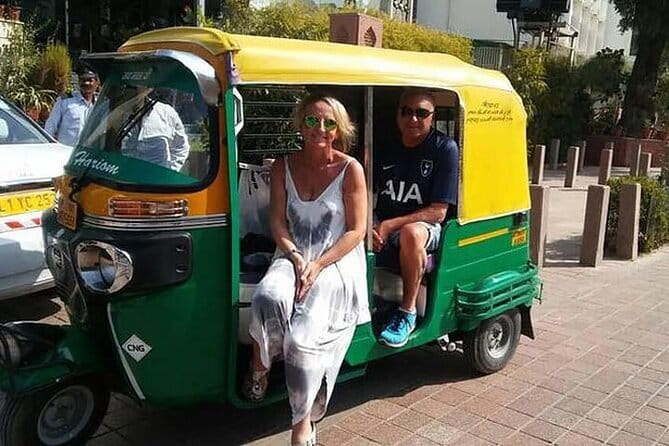 Full day Jaipur sightseeing tour by tuk tuk. - Hawa Mahal starts the day with an iconic facade