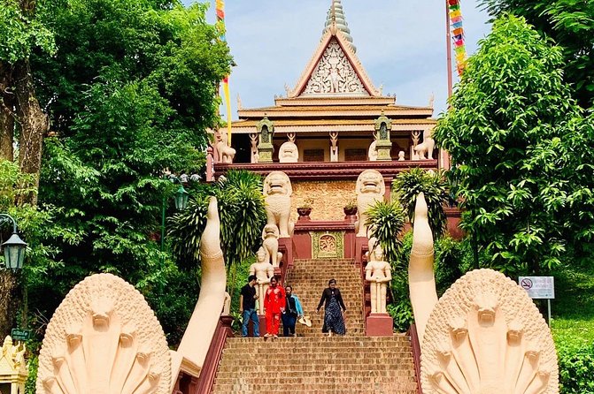 Full-Day Phnom Penh Tuk Tuk City Tours - Wat Phnom: a short climb with a city legend