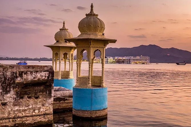 Full-Day Private Udaipur Three wheeled Tuk Tuk Sightseeing - Why a tuk tuk works well in Udaipur