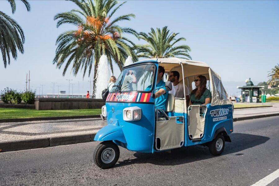 Funchal: 2-Hour Tuk-Tuk Tour with Cable Car Finale - Starting high at Pico dos Barcelos