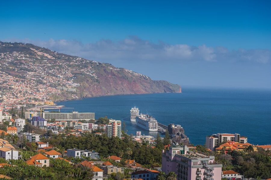 Funchal: City Highlights Tuk-Tuk Tour - Funchal Cathedral and Manueline detail