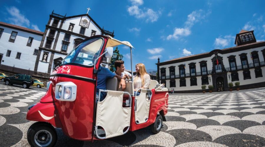 Funchal: Guided Old Town Tuk Tuk Tour and Botanical Gardens - Key points to know before booking