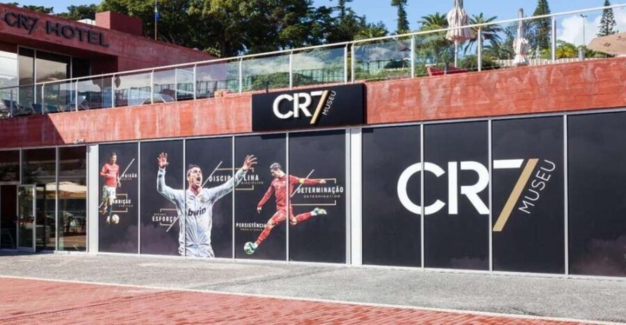 Funchal: Old Town Tuk Tuk Tour with Drop-Off at CR7 Museum - Key points at a glance