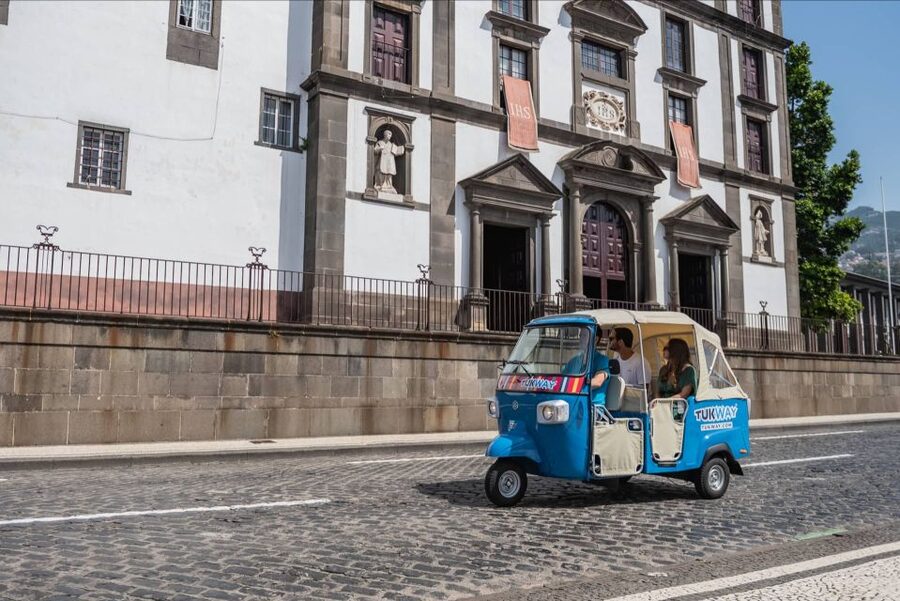Funchal: Private Customizable Guided Tour by Tuk-Tuk - Câmara de Lobos and the road beyond Funchal