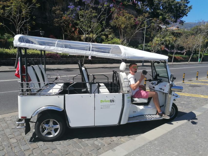 Funchal: Private Guided Tour of Historic Center by Tuk Tuk - Entering Funchal’s Old Town