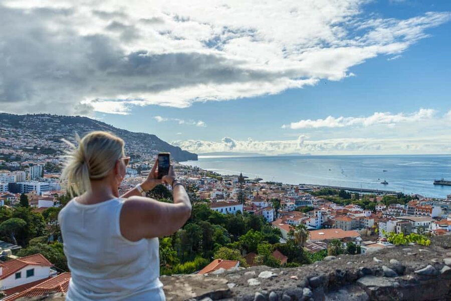 Funchal: Tuk Tuk Tour to the Most Breathtaking Viewpoints - Fortaleza de São João: a short historic pause