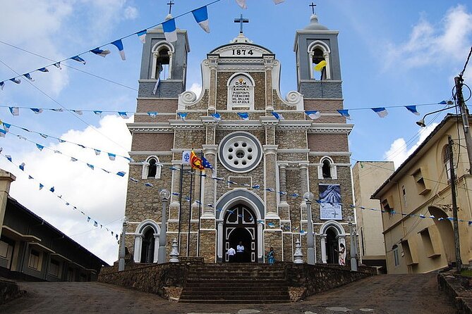 Galle City Sightseeing Tour by Tuk Tuk - Temples, church, and the old Dutch Market
