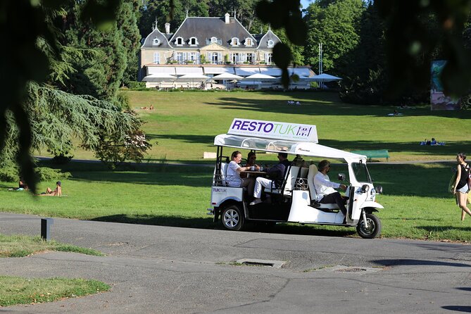 Geneva Apero TukTuk Tour - Why the private format matters