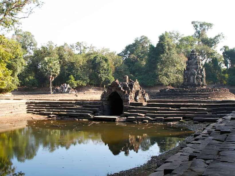 Grand Circle With Sunset Private Tuk-Tuk - Neak Pean offers a smaller change of pace