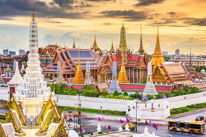 Grand Palace, Wat Pho and Wat Arun by Tuk Tuk - Who should book this temple tour?