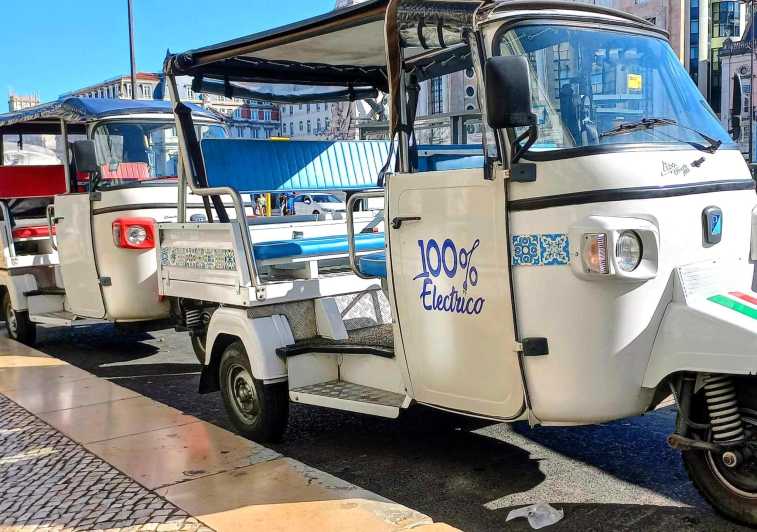 Guided Electric Piaggio Tuk-Tuk Tour of Historic Lisbon - Lisbon Cathedral and the first climb toward the river