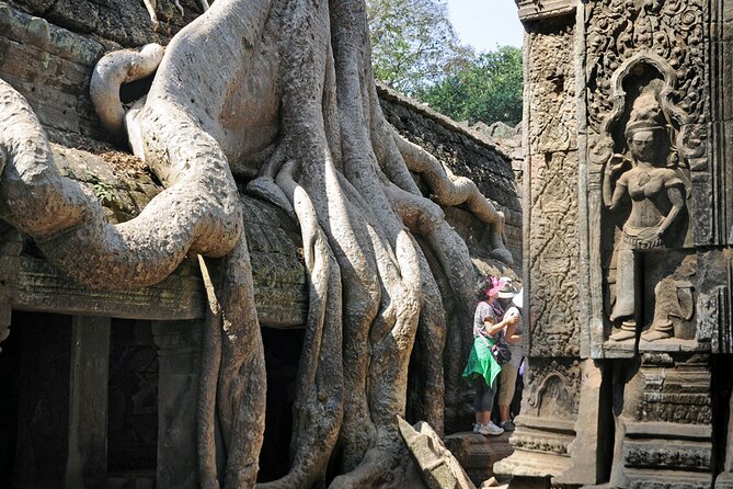 Guided Private Tuk Tuk Tour Angkor Wat and Small Circle and Five Extras - Small temples around Srah Srang