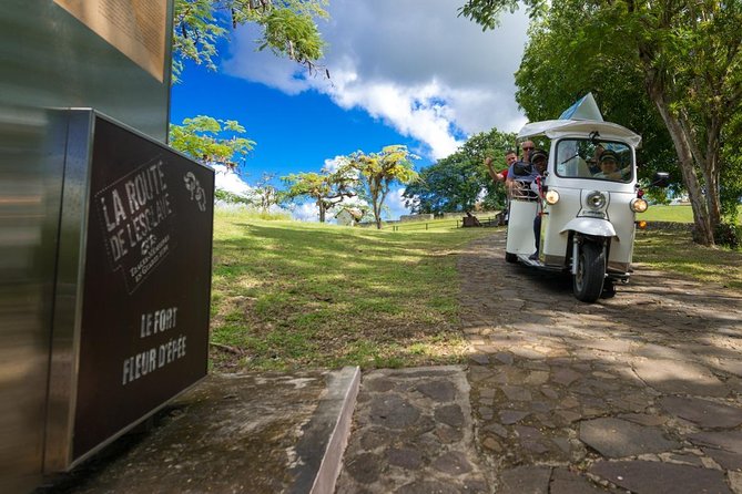 Guided tour by electric tuk-tuk - May 1967 adds difficult context