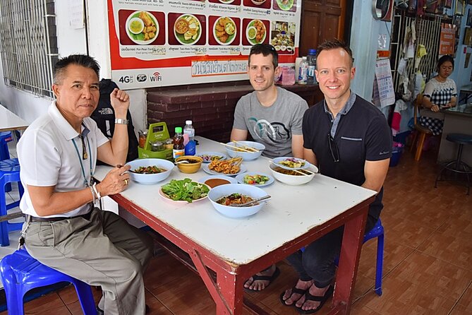 Half Day Chiang Mai City and Culture tour by Electric Tuk Tuk (Private Tour) - What the private electric tuk tuk adds