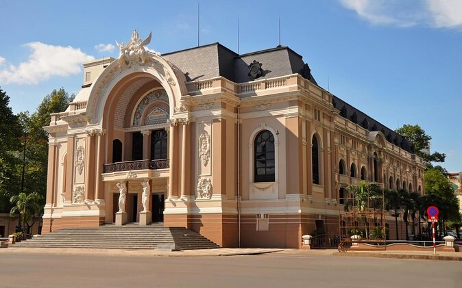 Half-Day Private Cyclo Tour Of Ho Chi Minh Highlights - Why a cyclo is a smart way to see central Ho Chi Minh City