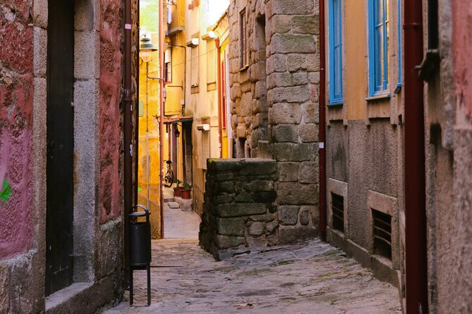 Half Day Private Tour in TukTuk Porto Jewish Heritage - Kadoorie Synagogue, an important exterior visit