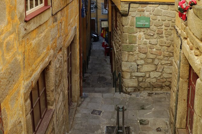 Half Day Private Tour in TukTuk Porto Jewish Heritage - Rua dos Mercadores and Porto’s Jewish merchants
