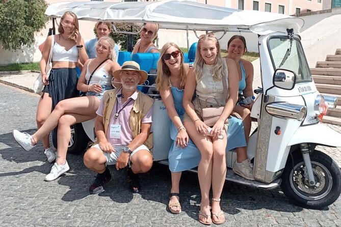 Halfday Tuk Tuk Tour Lisbon Highlights-Viewpoints-Local Stories - Parque Eduardo VII and the grand central avenues