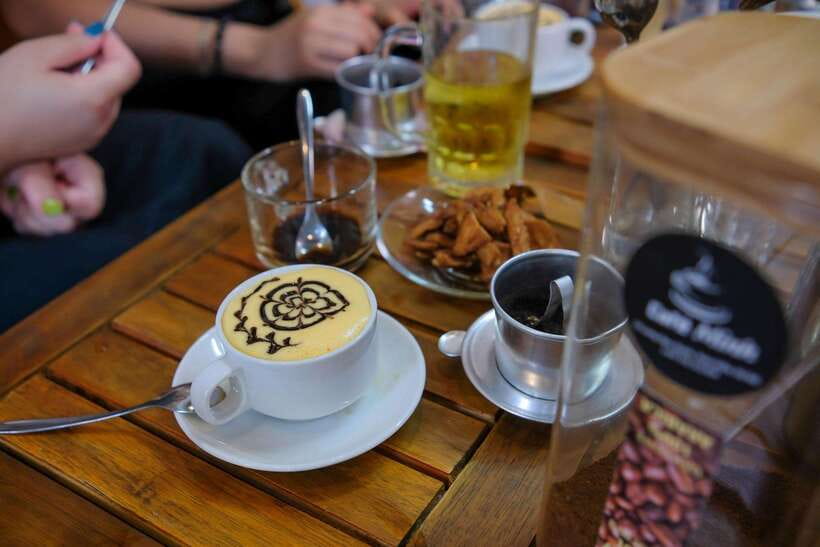 Hanoi: Cyclo the Old Quarter and Egg Coffee Tour - Guide quality is a major part of the value