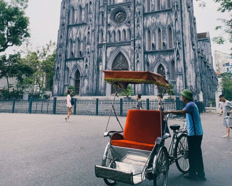 Hanoi: Embark On A Cyclo City View Tour - West Lake and Tran Quoc Pagoda