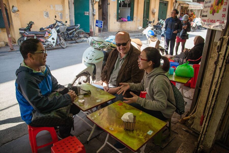 Hanoi Walking Street Food Tour & Cyclo Ride - Banh mi and the art of the Vietnamese sandwich