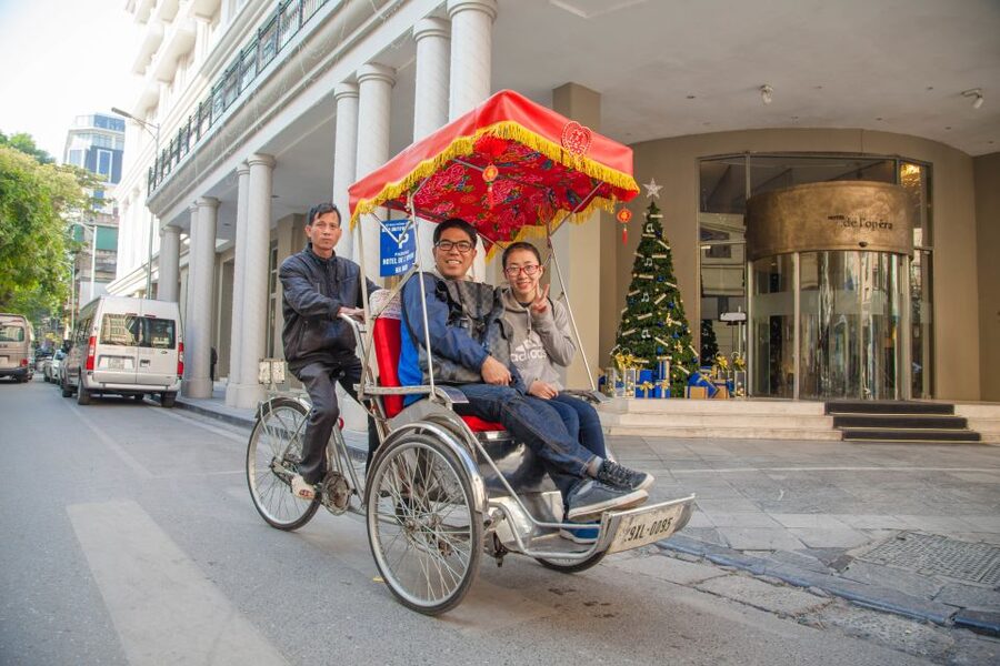 Hanoi Walking Street Food Tour & Cyclo Ride - The 40-minute cyclo ride around the Old Quarter