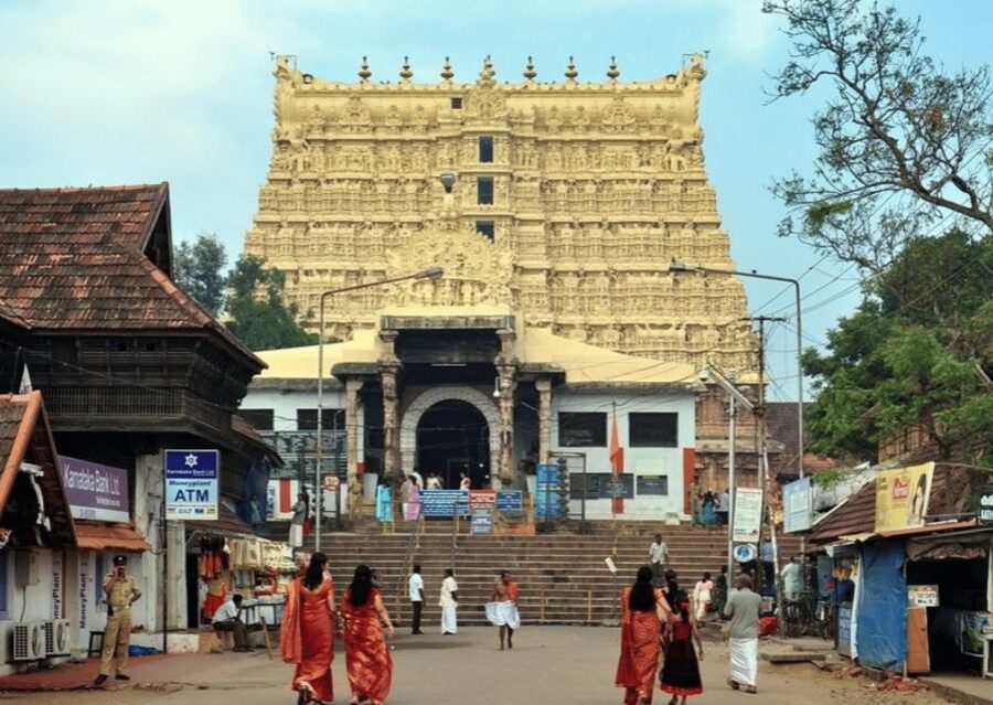 Heritage Trivandrum Photography Walk Tour With Tuk Tuk Ride - Starting at East Fort and Pazhavangadi
