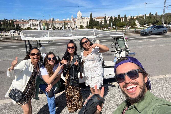 Historic Lisbon Tour in Private Tuk-tuk - Santa Luzia, the first hilltop pause