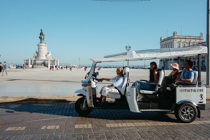 Historic Lisbon Tour with Local Guide in Private Eco Tuk Tuk - Graça, São Vicente, and the northern hill