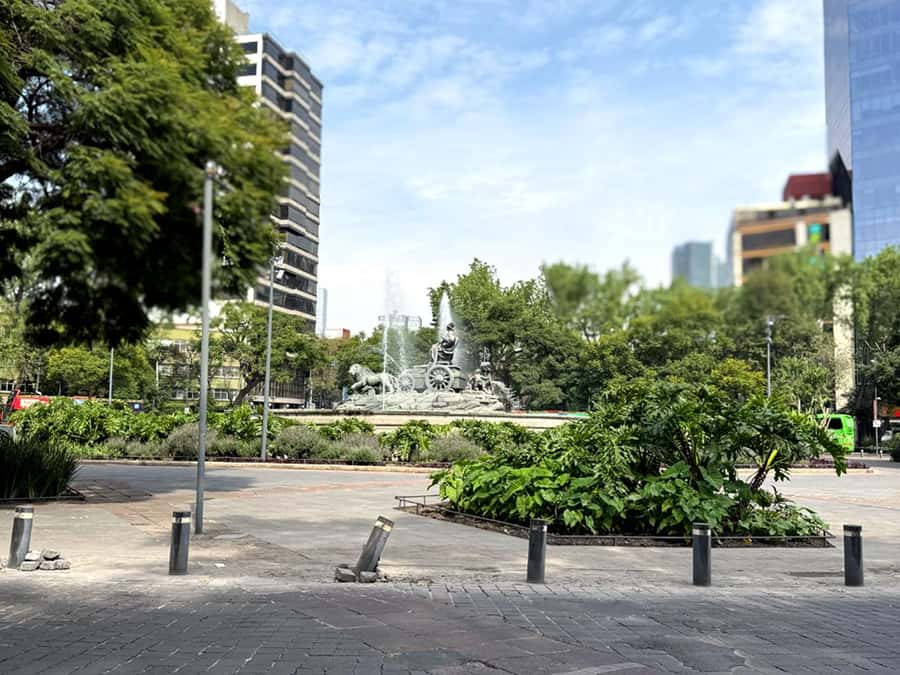 Historical Tour in Tuktuk – Roma Condesa - Spending 105 minutes in La Condesa