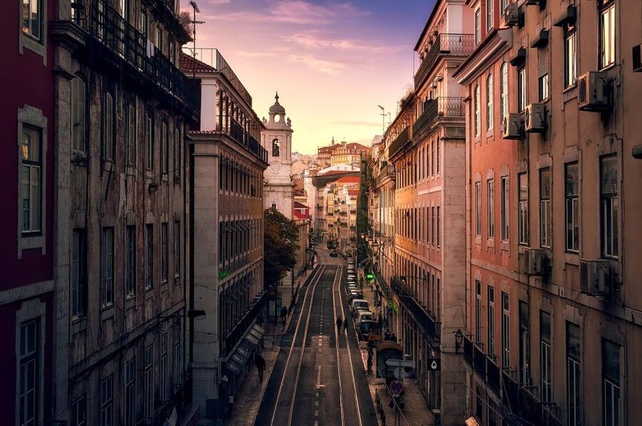 Historical Tuk Tuk Tour, Viewpoints and Old Neighborhoods - Why this tuk tuk ride works well in Lisbon