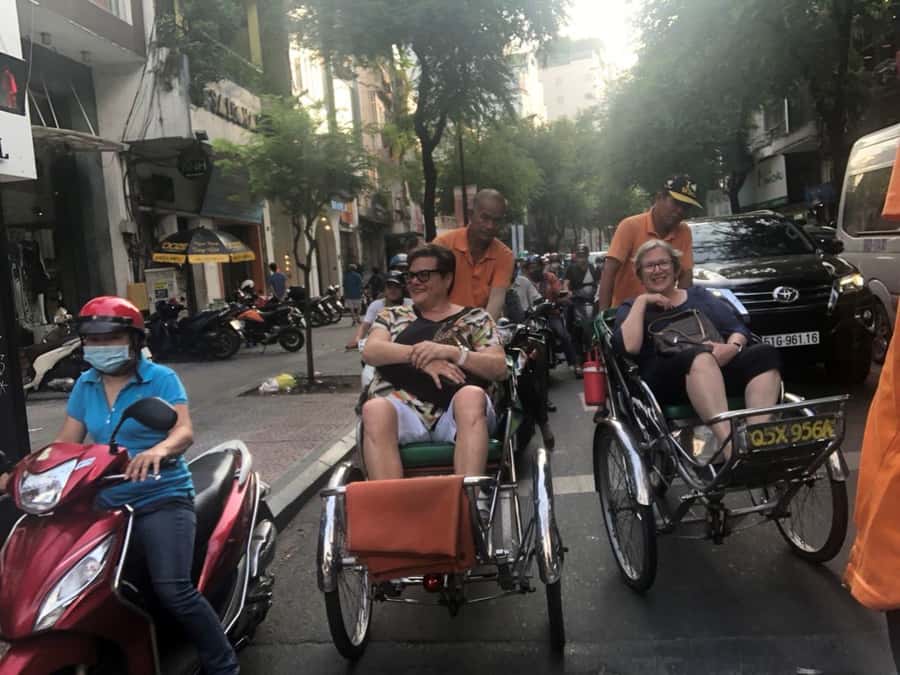 Ho Chi Minh: Authentic Market Cyclo Tour without Tour guide - What the market stops can show you