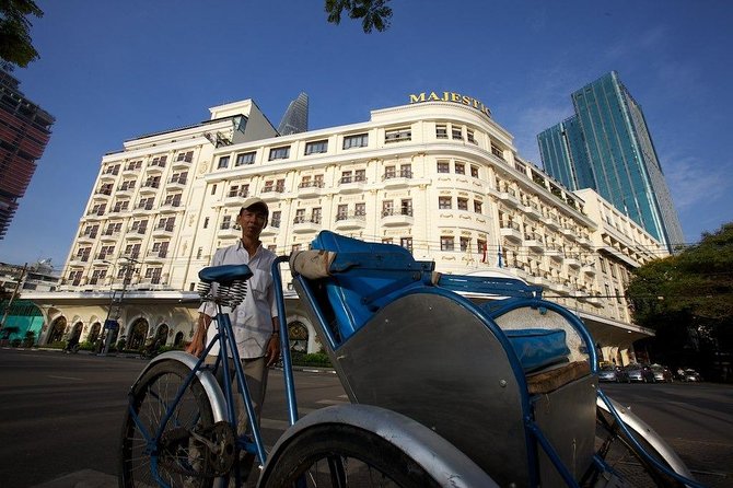 Ho Chi Minh City Shore Excursion: Private City Tour Including Cyclo Ride - Seeing old Saigon from a cyclo