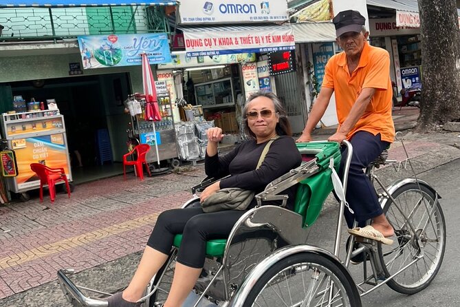 Ho Chi Minh City Sightseeing Panoramic Cyclo Private Tour - Notre-Dame Cathedral and the Central Post Office