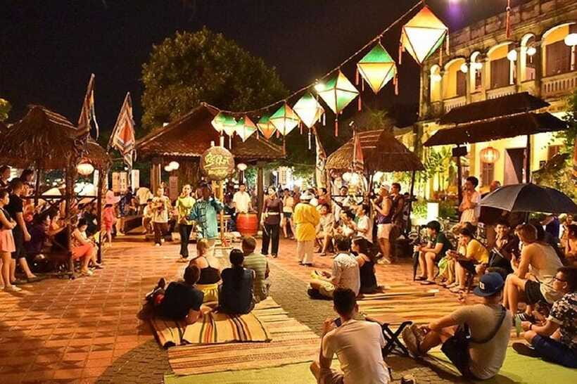 Hoi An Rickshaw Riding/Carpentry Class by Cruise & Foodie - The food tasting: what you may try