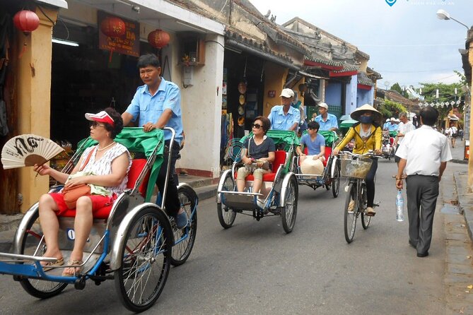 Hoi An Rickshaw Riding/Carpentry or Ceramic Class by Foodie Tour - A 15 to 20 minute rickshaw ride