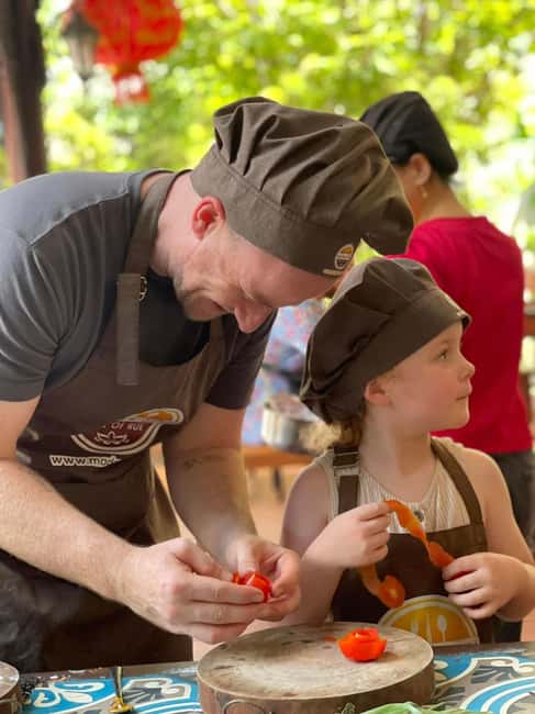 Hue City: Cyclo, Market Tour & Cooking Class at Madam Thu - Making Bún Bò Huế, Hue’s famous noodle soup