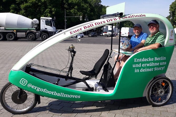 Individual City Tour - Rickshaw Sightseeing in Berlin - Brandenburg Gate and the end of the ride