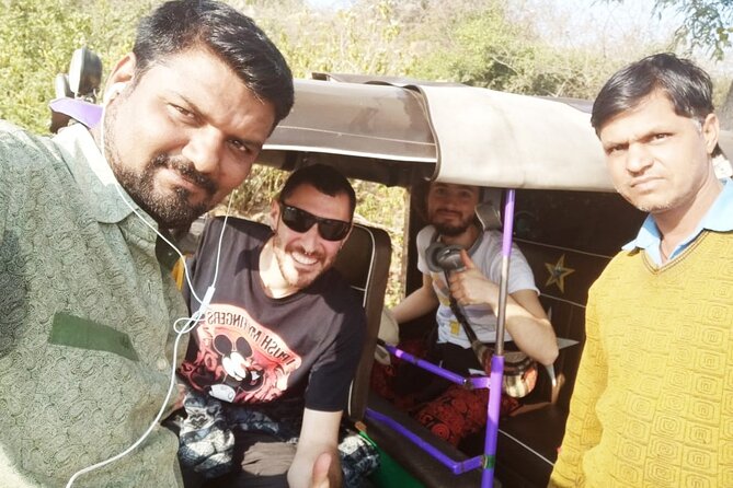 Jaipur City Tour by Tuk-Tuk - Hawa Mahal: the famous façade and the short visit
