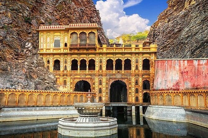Jaipur Full Day Heritage of Pink City Tour By Tuk Tuk With Chai - Royal Gaitor’s carved marble cenotaphs