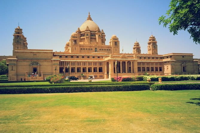 Jaipur Full Day Heritage of Pink City Tour By Tuk Tuk With Chai - City Palace and Jantar Mantar in the old city