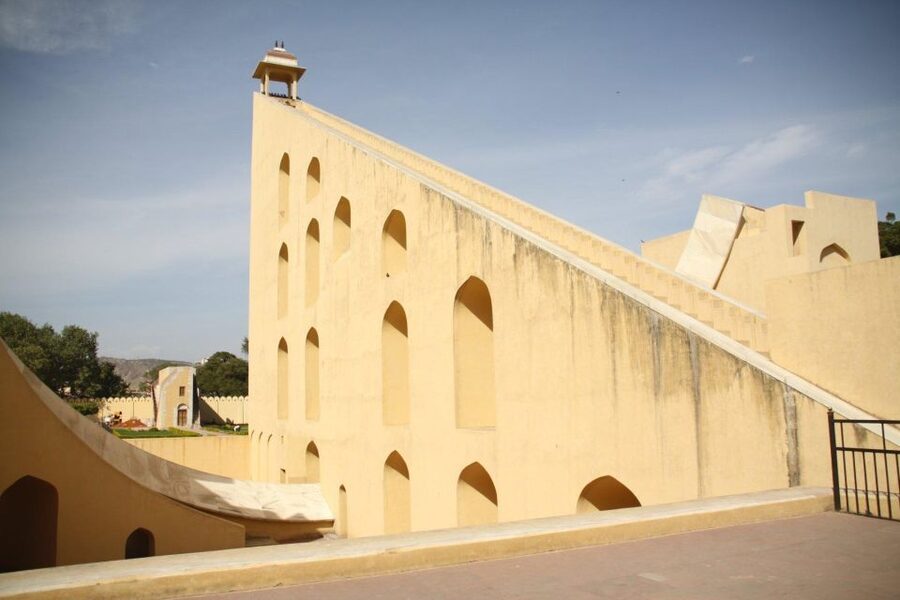 Jaipur: Full-Day Private Sightseeing Tour by Tuk Tuk - Jantar Mantar makes science visible