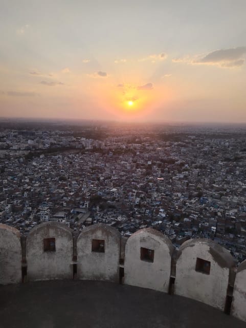 Jaipur : Full Day Tuk Tuk Tour - Amber Fort deserves the longest visit