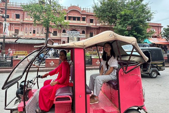 Jaipur Half-Day Heritage Tour by Women-Driven E-Rickshaw - Key Points to Know Before You Book