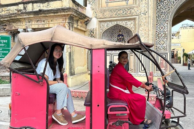 Jaipur Half-Day Heritage Tour by Women-Driven E-Rickshaw - A Quick Look at Jal Mahal