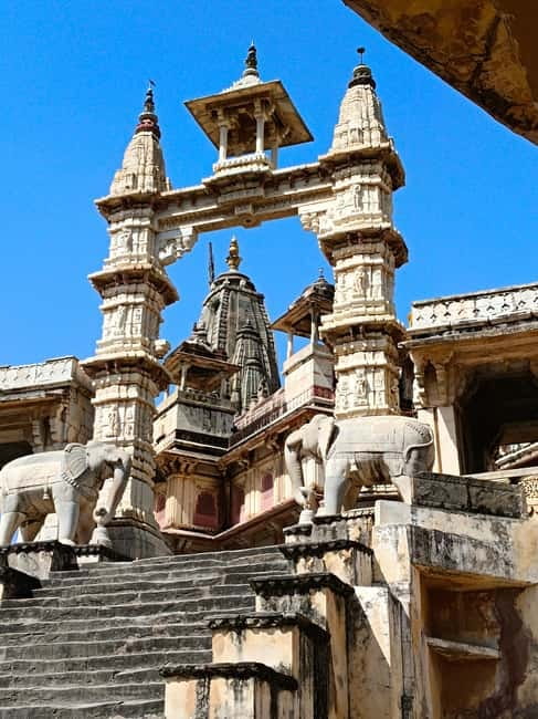 Jaipur Half Day Tour By Tuk Tuk With Local Chaiwala - Jantar Mantar and Jaipur’s Remarkable Instruments
