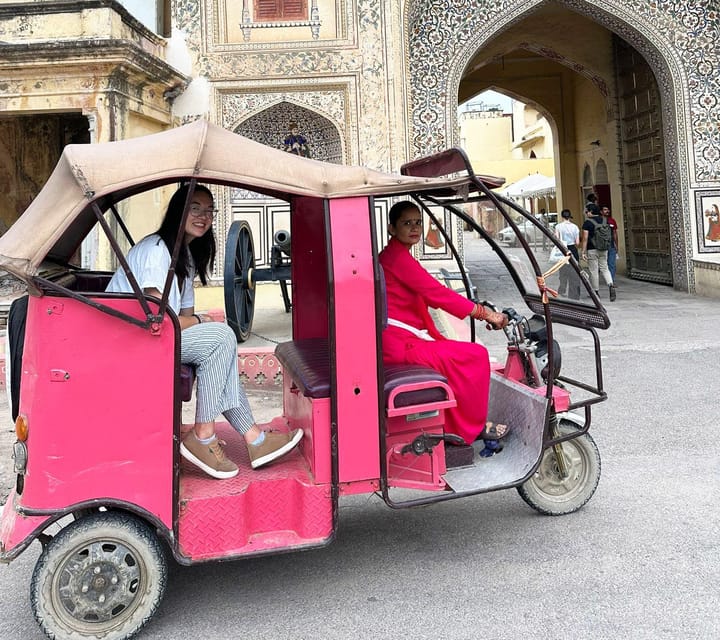 Jaipur Private City Tour with a Women-Driven E-Rickshaw Ride - City Palace and the former royal center